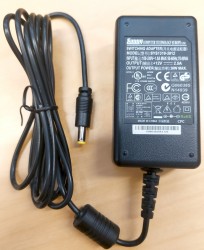 Napájecí spínaný zdroj 12 V/2,5 A